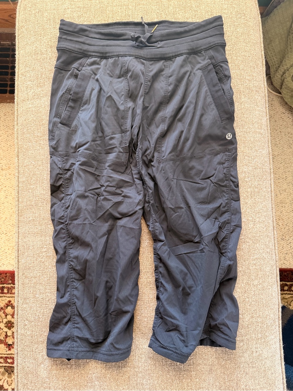 lululemon athletica Women's Black Cropped Active Pants
